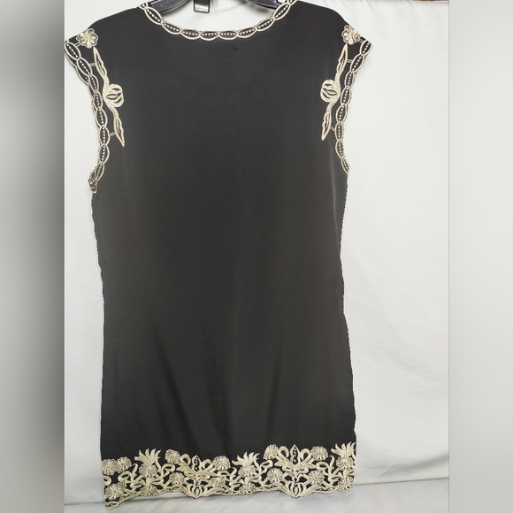 Charlotte Russe Black & Cream Burnout Lace Embroidery Sheath Dress/Top - Picture 2 of 5